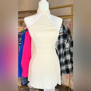 🤍Worn only once🤍
🤍Paid $118 / Asking $80🤍
🤍Size 4🤍
🤍Brand: “Oh Polly”🤍